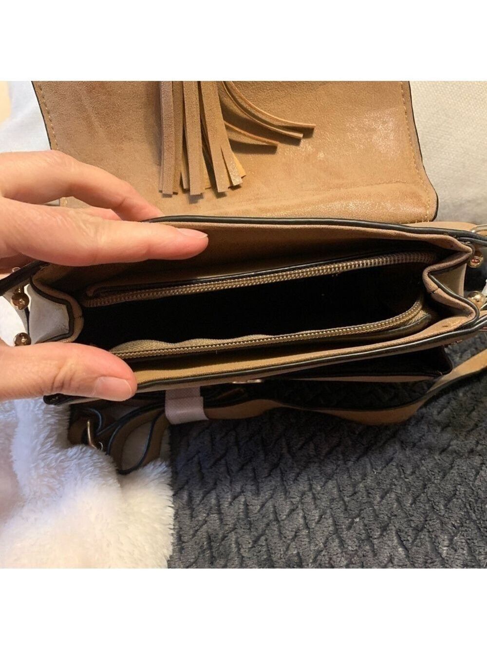 Rue 21 Crossbody Purse - Picture 2 of 2